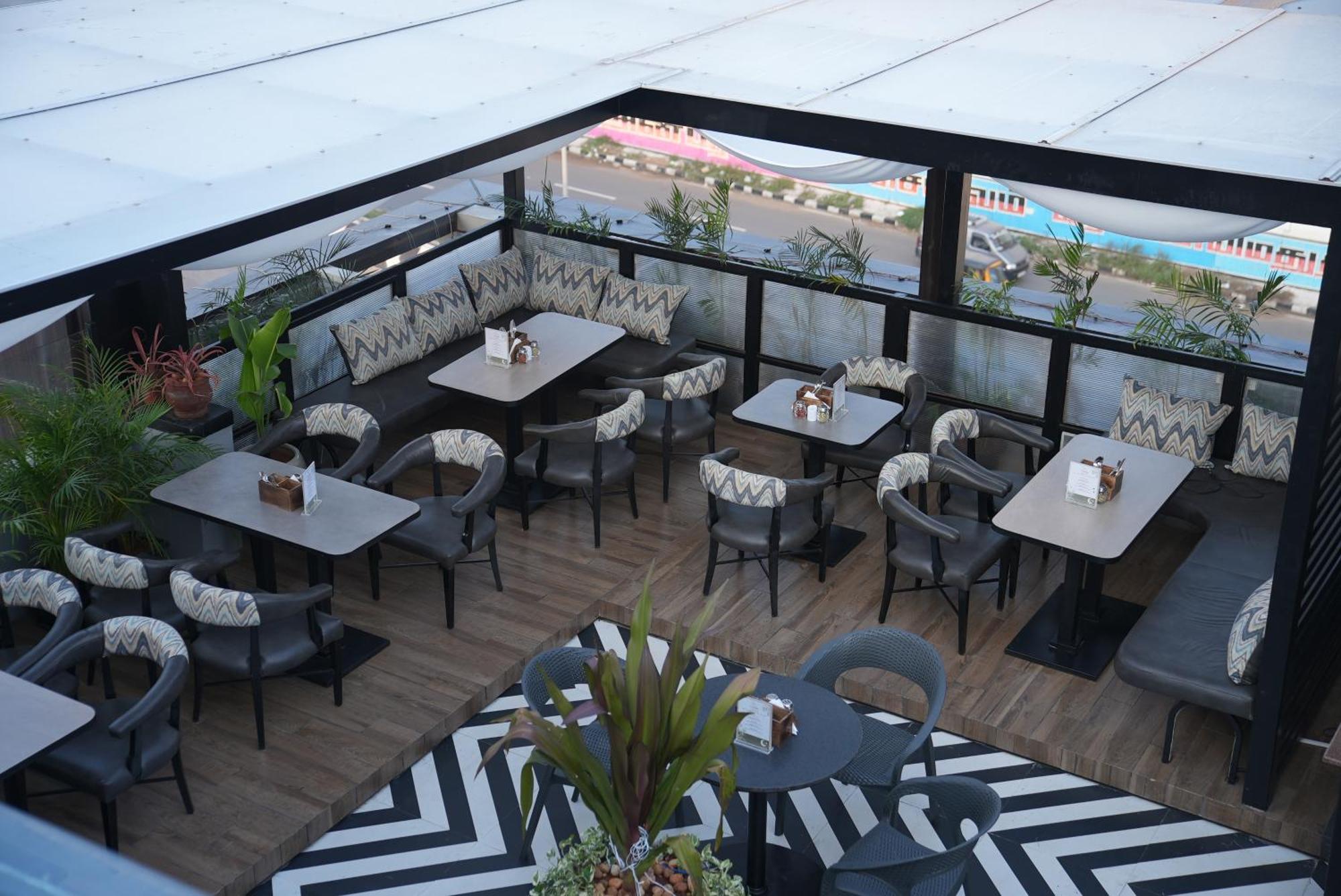 Hotel Srr Grand Τσενάι Εξωτερικό φωτογραφία